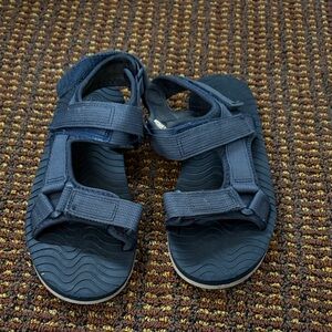 Cat & Jack Navy Kids Sandals size 4